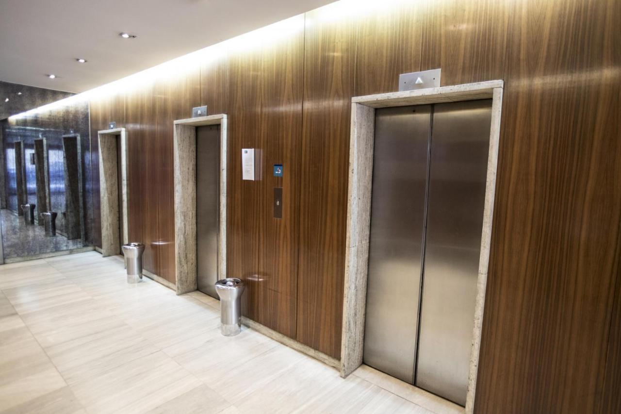 マドリードCentro Colonアパートメント エクステリア 写真
